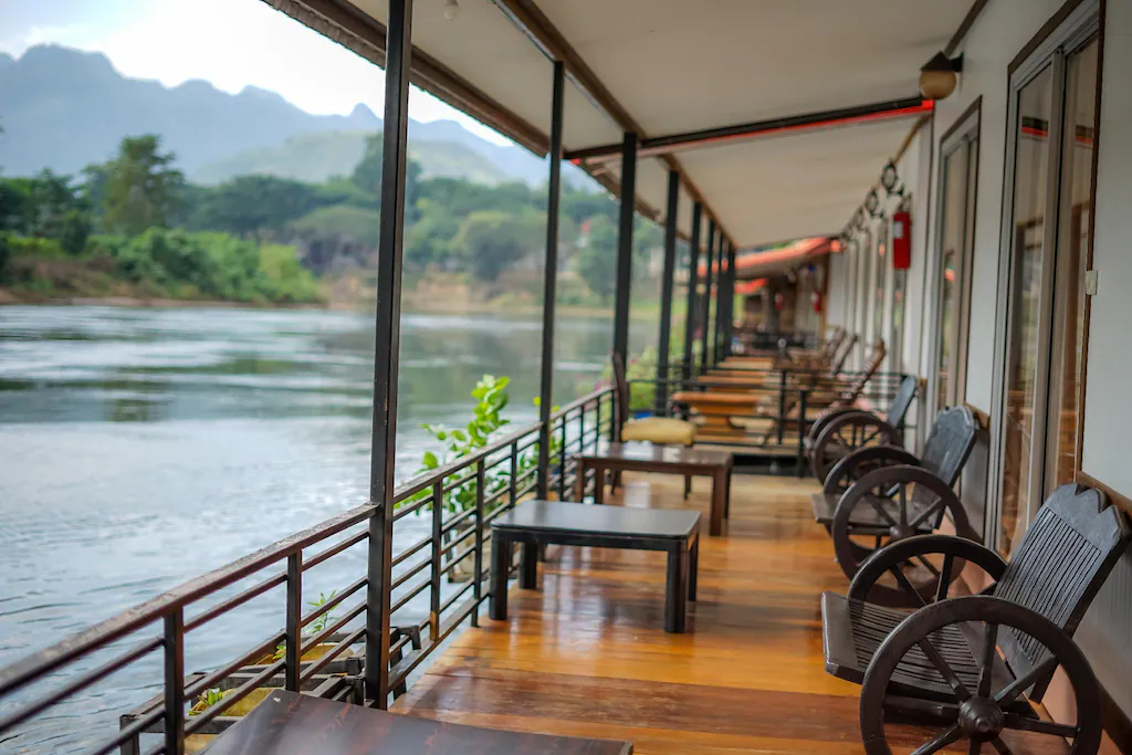 เขาโทน ริเวอร์วิว รีสอร์ท
(KhaoThone Riverview Resort)