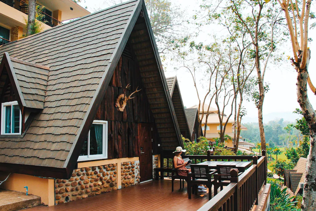 สวนไทรโยค รีสอร์ต
(Suansaiyok Resort)