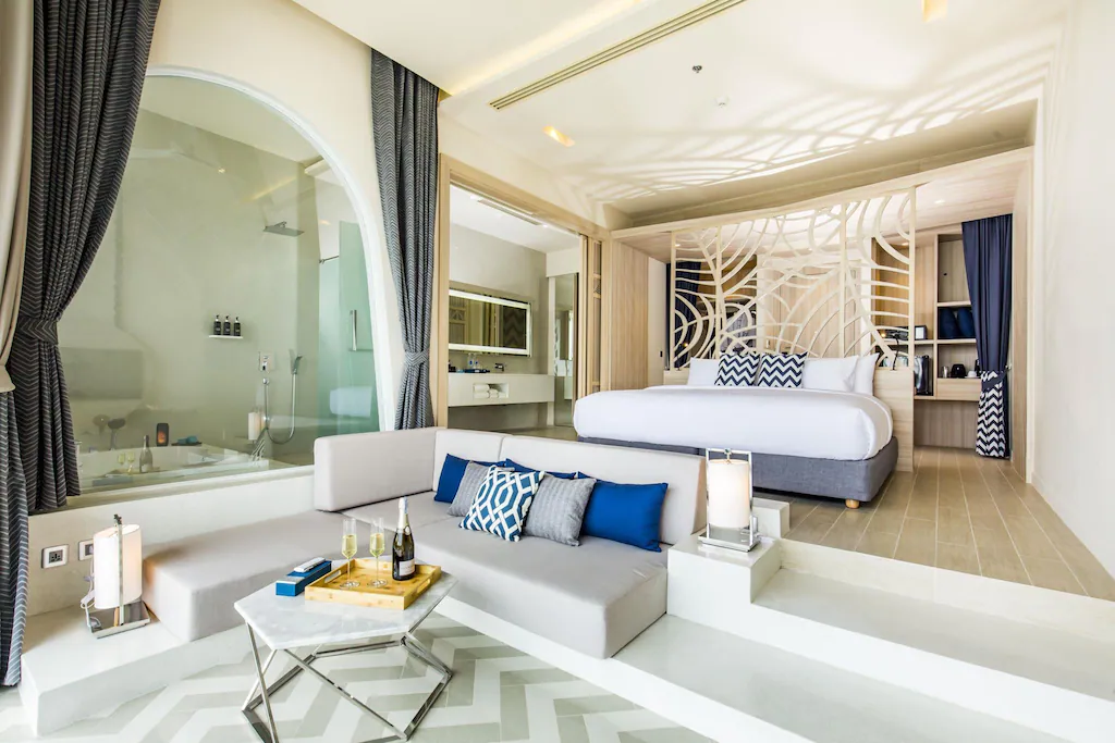 เดอะ ซิส กะตะ รีสอร์ต
(The SIS Kata Resort)