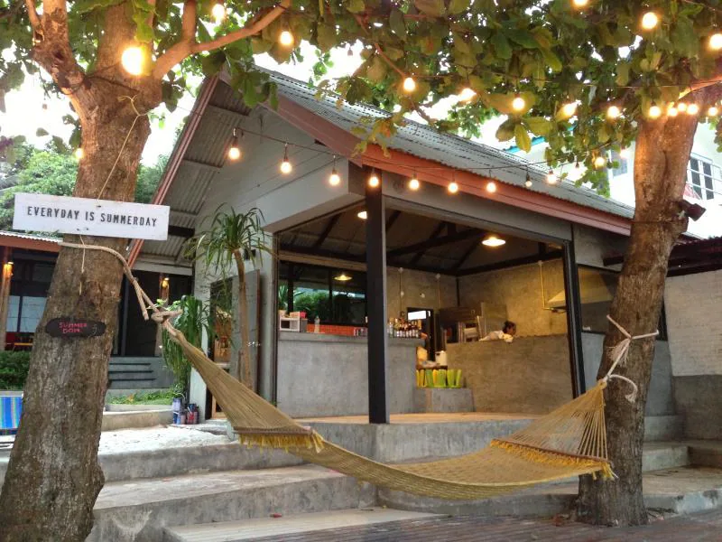 ซัมเมอร์ เดย์ บีช (Summer Day Beach)