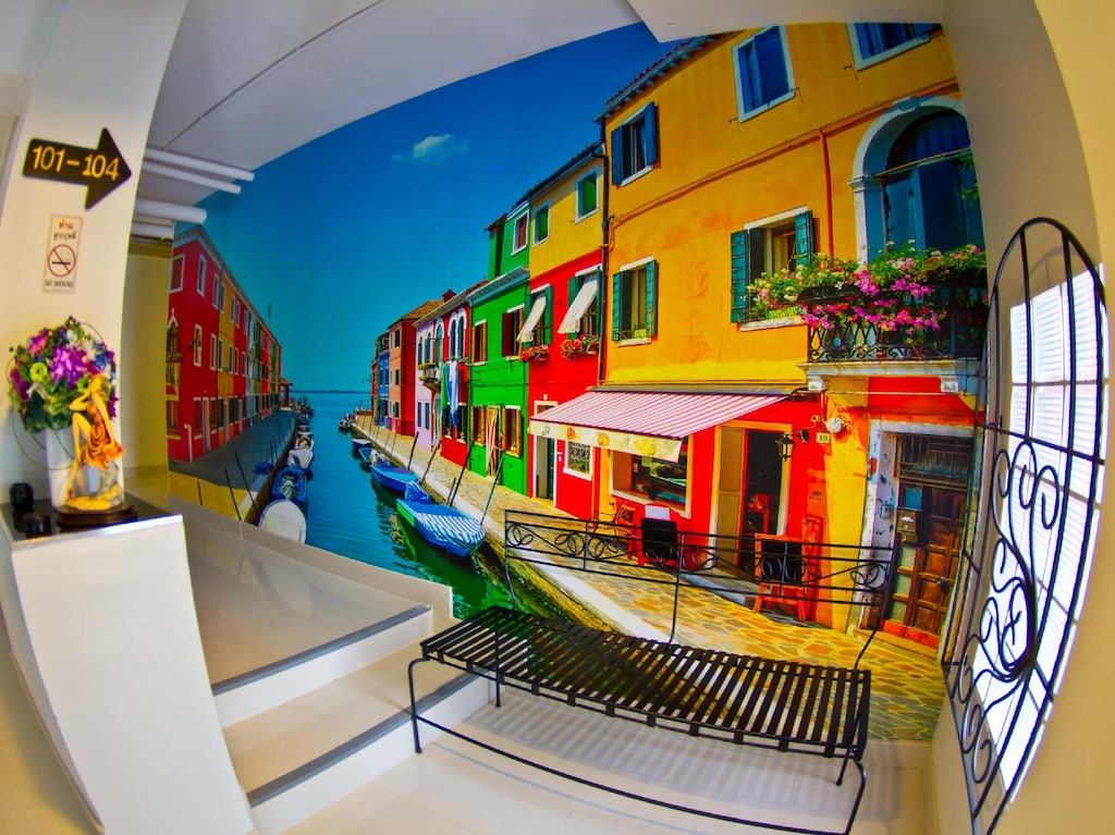 โคสต์ต้า บางแสน
(Coasta Bangsaen)