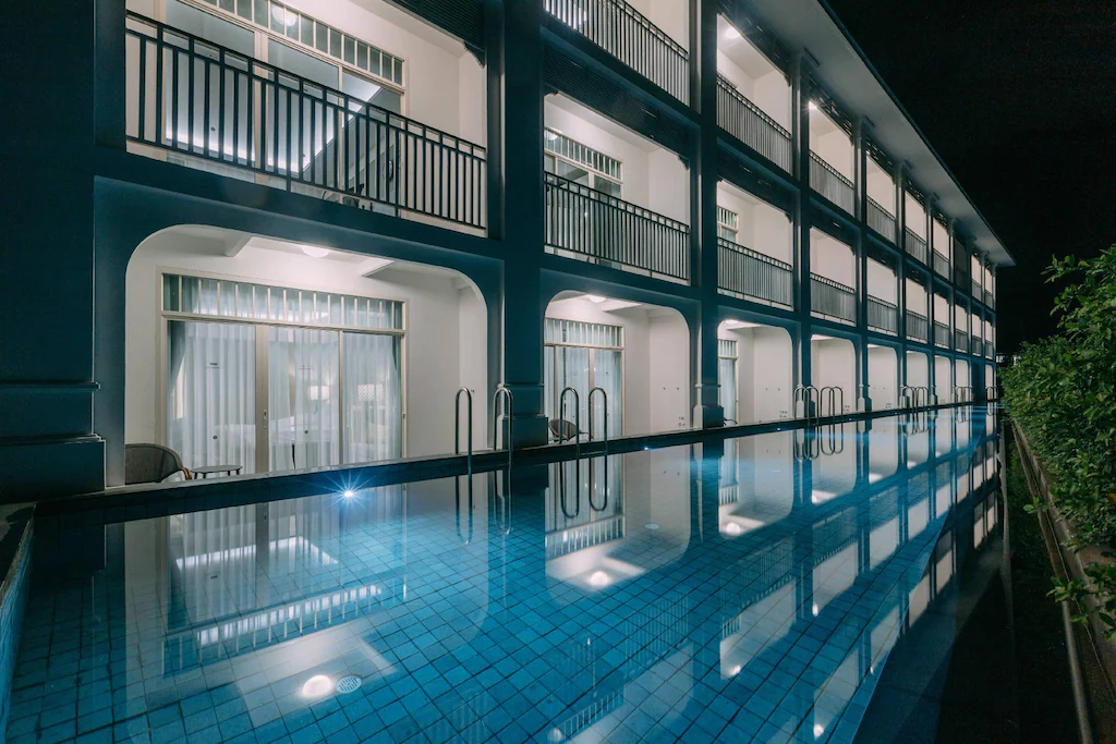 มารีนา แกลลอรี รีสอร์ต-คชา-กะหลิมเบย์ ภูเก็ต
(Marina Gallery Resort -KACHA- Kalim Bay)