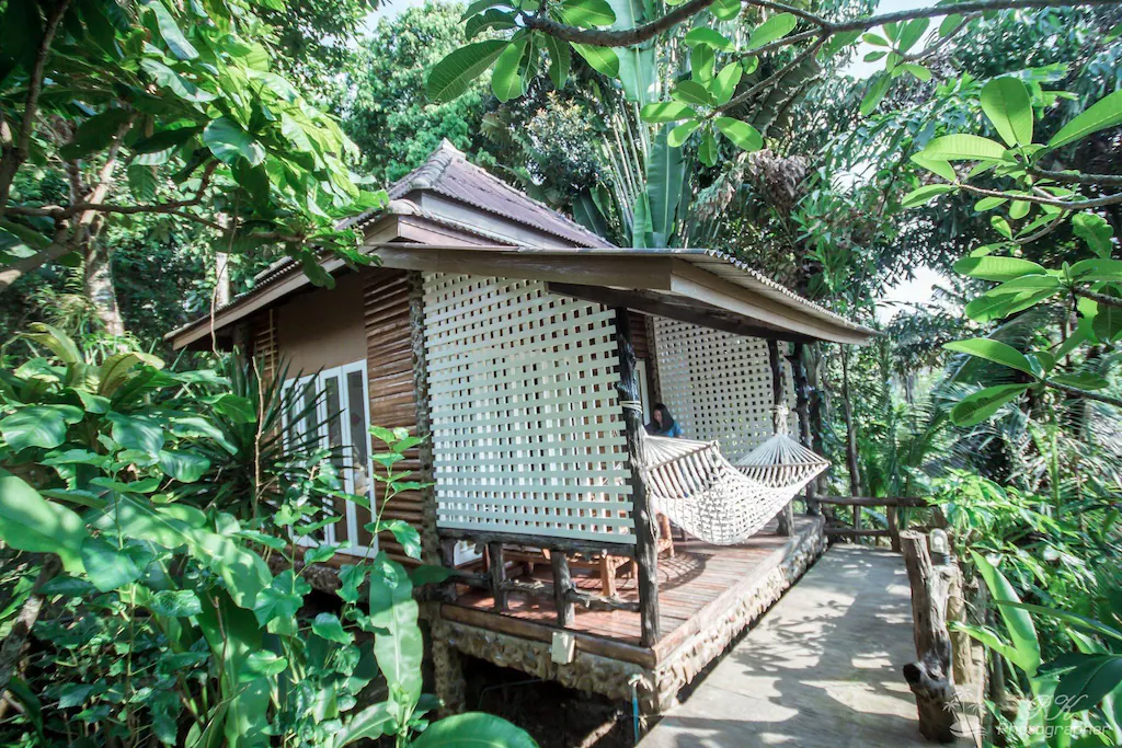 สวนย่า เกาะกูด รีสอร์ต แอนด์ สปา
(Suanya Koh Kood Resort & Spa)