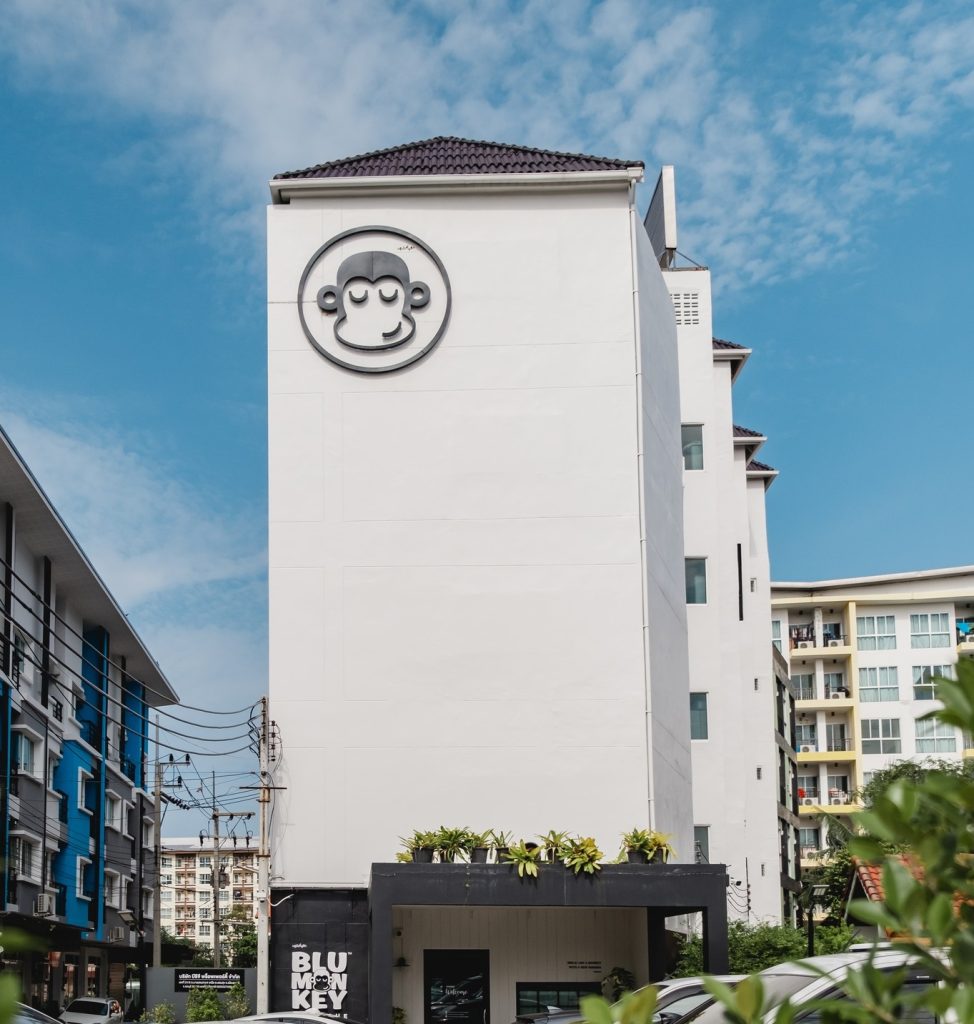 บลู มังกี้ บูติก บางแสน
(Blu Monkey Boutique Bangsaen)
