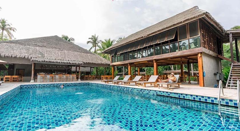 จังเกิล เกาะกูด รีสอร์ท
(Jungle Koh Kood Resort)