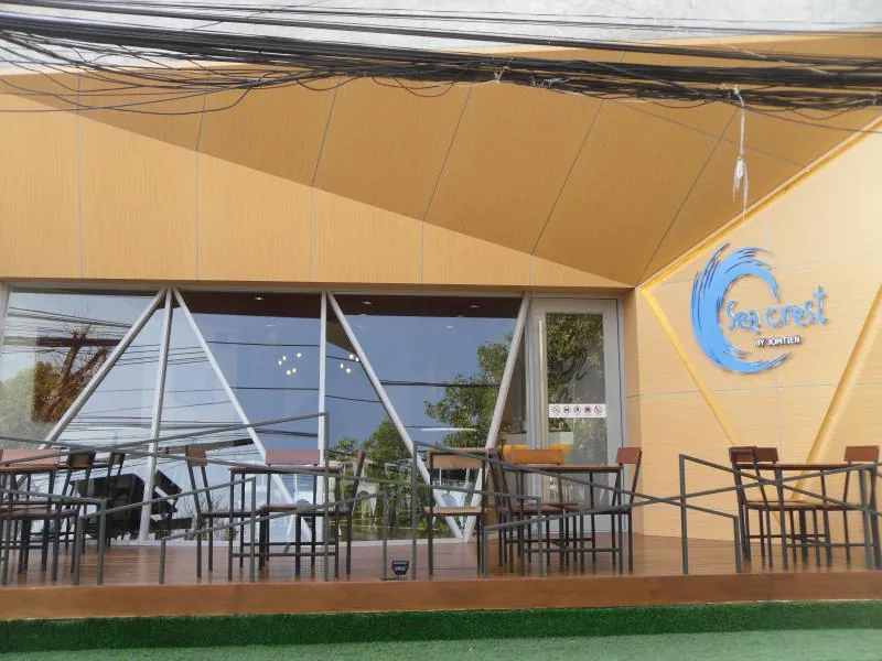 ซี เครสท์ บาย จอมเทียน
(Sea Crest by Jomtien)