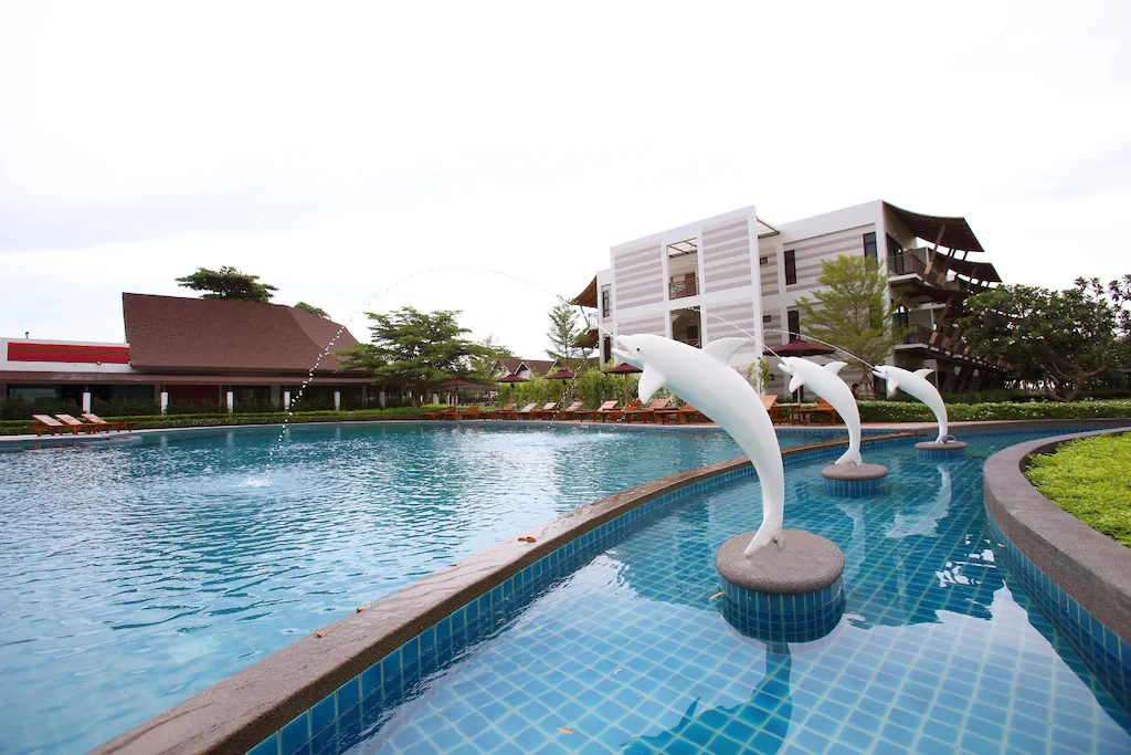 บางแสน เฮอริเทจ โฮเทล
(Bangsaen Heritage Hotel)