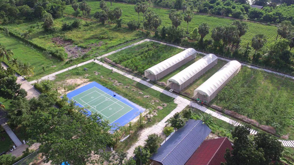 เรนเดียร์ พาร์ค รีสอร์ท
(Reindeer Park Resort)