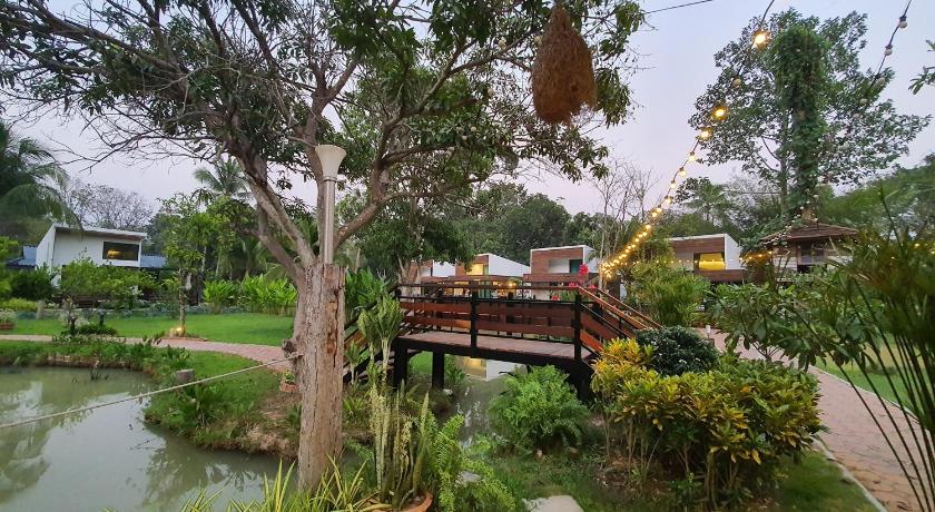 วิลล่า พนาลัย
(Villa Panalai) 