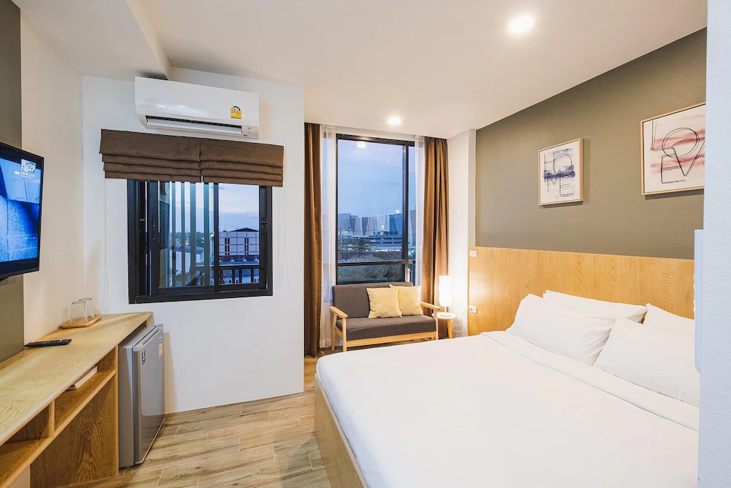  วีว่า โฮเทล
(Viva Hotel)