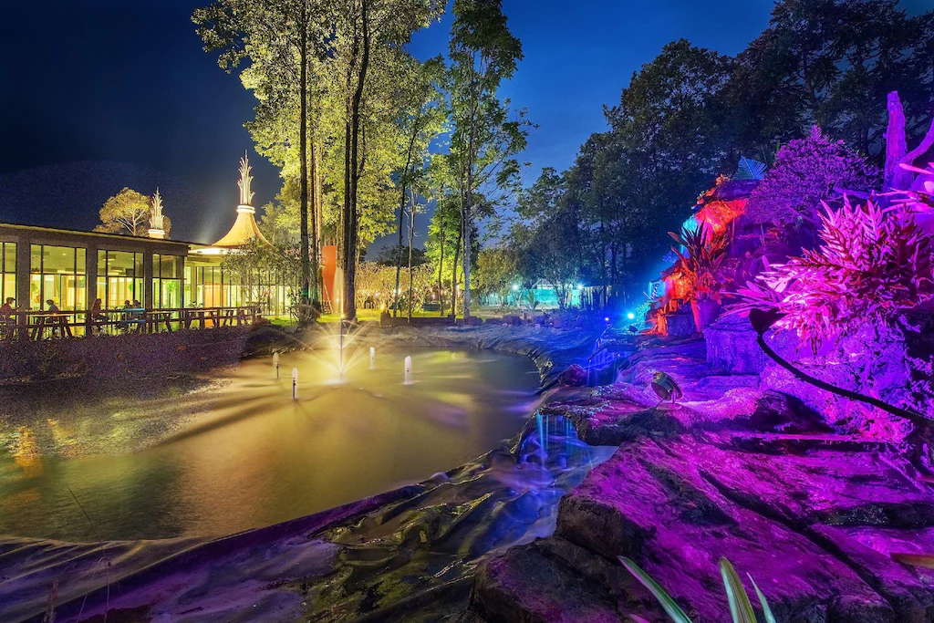  แอท ไรช์ รีสอร์ท
(At Rice Resort)