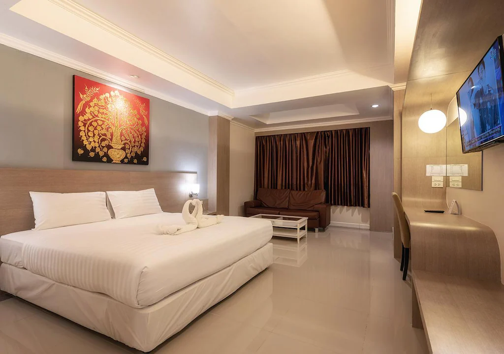  โรงแรมเดอะ ริช
(The Rich Hotel)