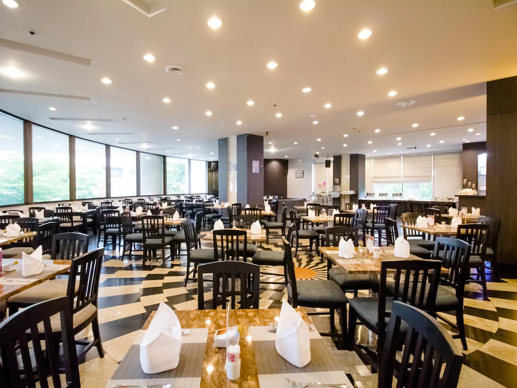 โรงแรมฟอร์จูน โคราช
(Fortune Korat Hotel)