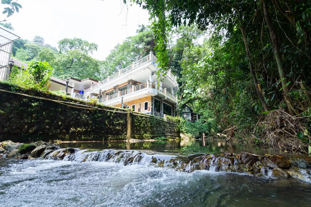 น้ำตกสาริกา รีโซเทล
(Namtok Sarika Resotel)