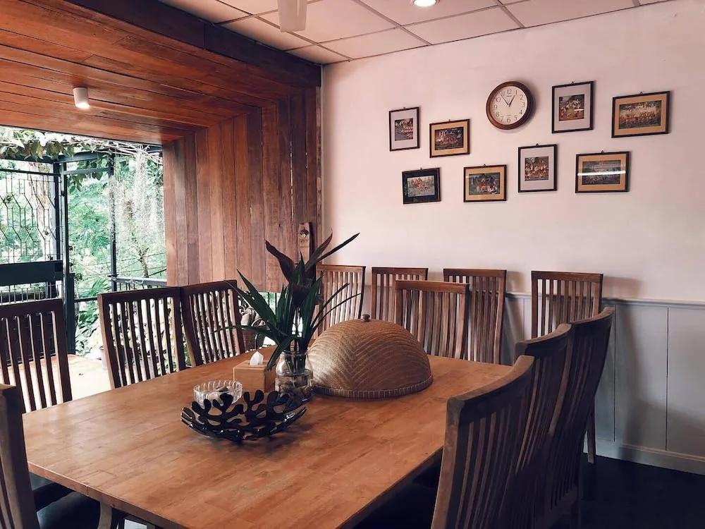 วิลล่า พนาลัย
(Villa Panalai) 