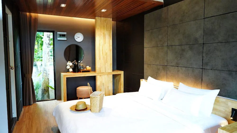 วิลล่า พนาลัย
(Villa Panalai) 