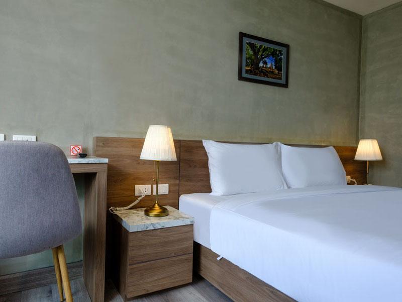 บีทู โคราช พรีเมียร์ โฮเทล
(B2 Korat Premier Hotel)