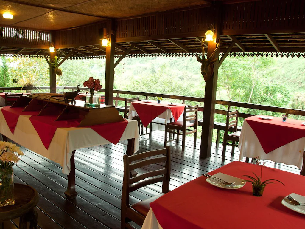  กังสดาล รีสอร์ท แอนด์ วอเตอร์ฟอลล์
(Kangsadarn Resort & Waterfall)