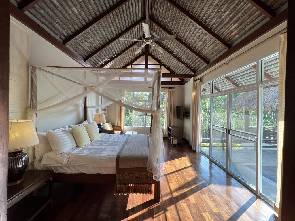  พักแรม
(Pak Ram)